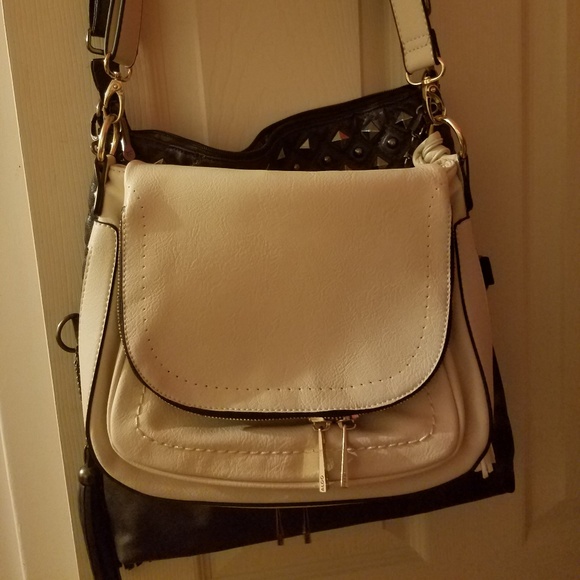 EUC Aldo and David Jones Crossbody handbags - Picture 5 of 8